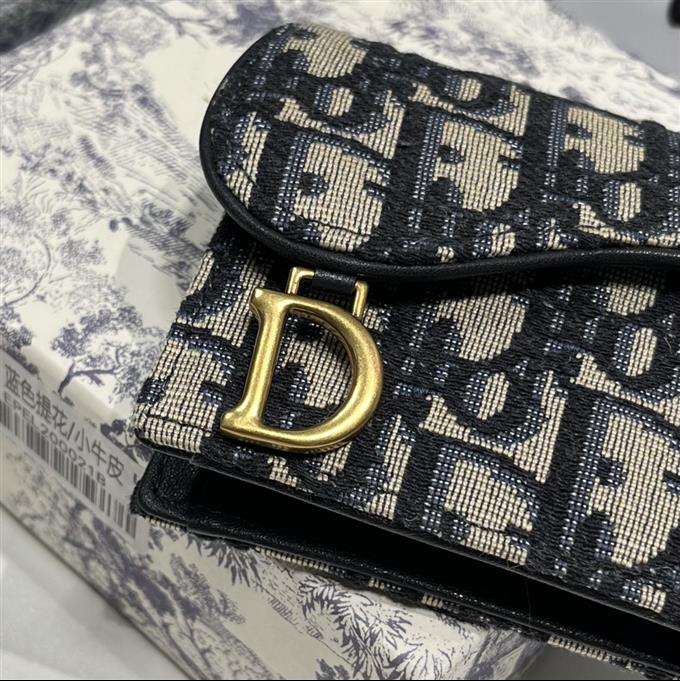 2025228Y 170P182140203